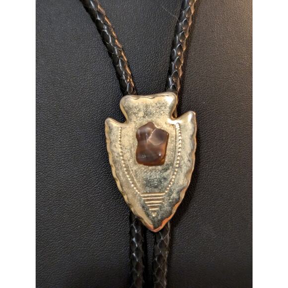 Gold Tone Arrowhead Stone Bolo Tie - Picture 3 of 3